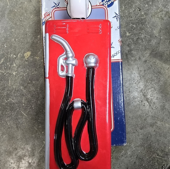 Enesco Texaco Fire Chief Gas Pump Ceramic Collectible Savings Bank - Picture 5 of 5